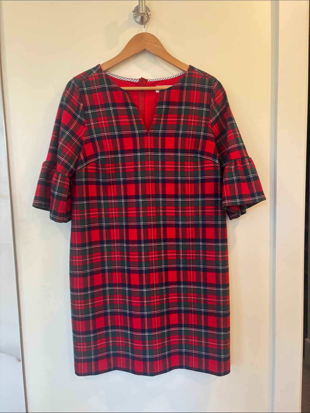 Vineyard Vines Red and Green Plaid Shift Dress with Flounce Sleeves